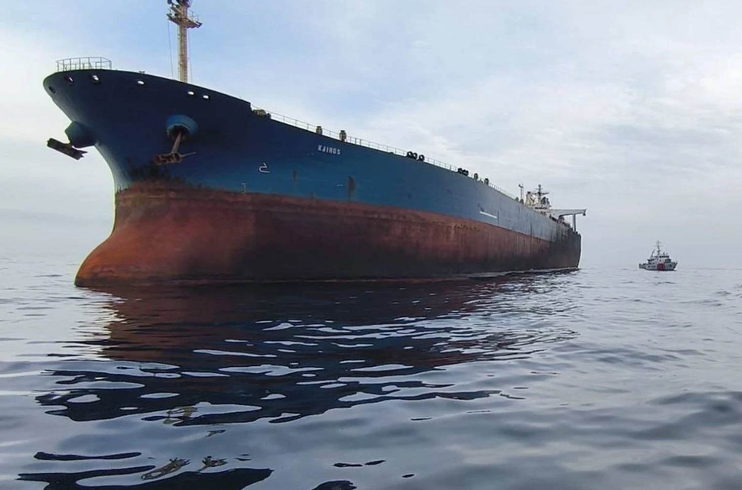 Damaged Russian 'shadow fleet' tanker runs aground off Bulgarian coast