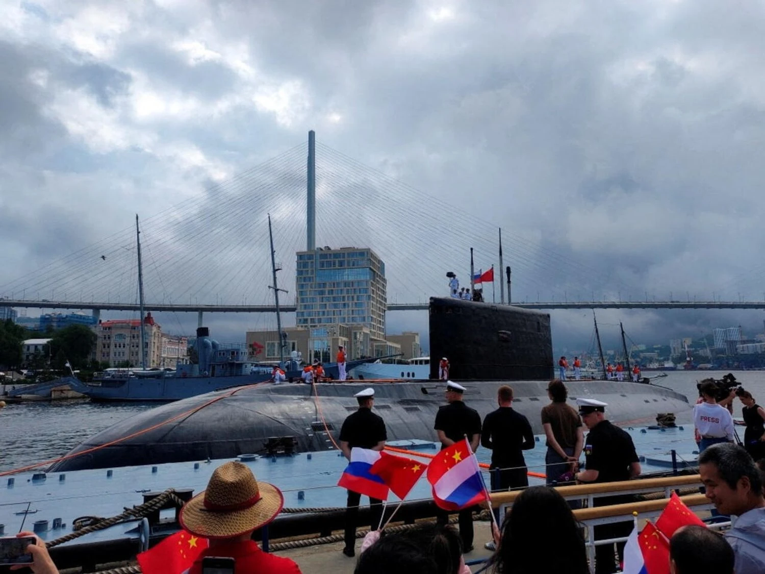 Russia and China held joint anti-missile drills - Reuters