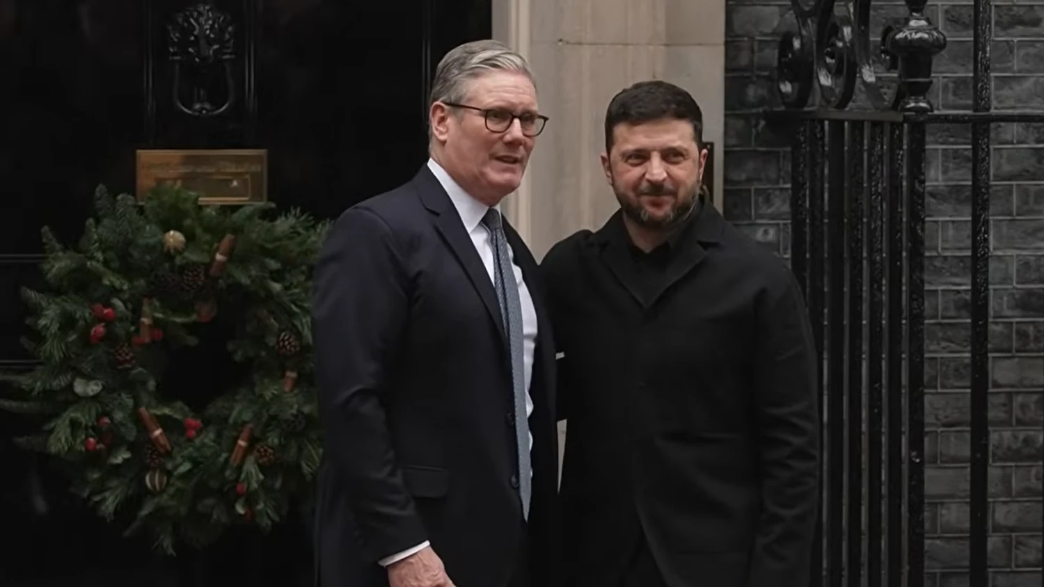 "Uniting efforts": Zelenskyy arrives at Starmer's residence for a meeting with European leaders