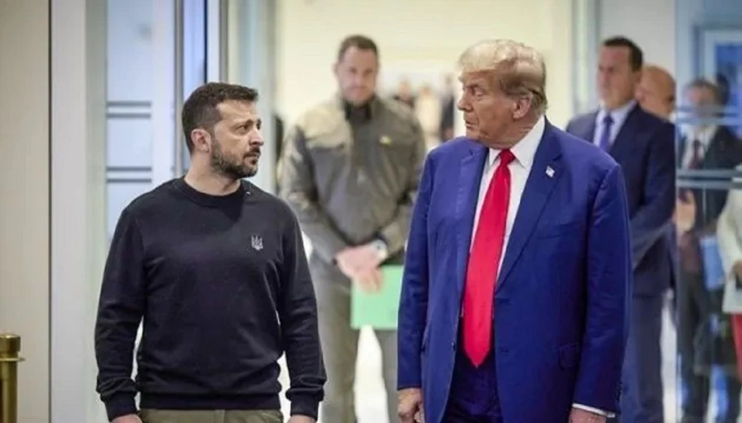 США тиснуть на Зеленського, щоб той швидко погодився на мирний план - Axios