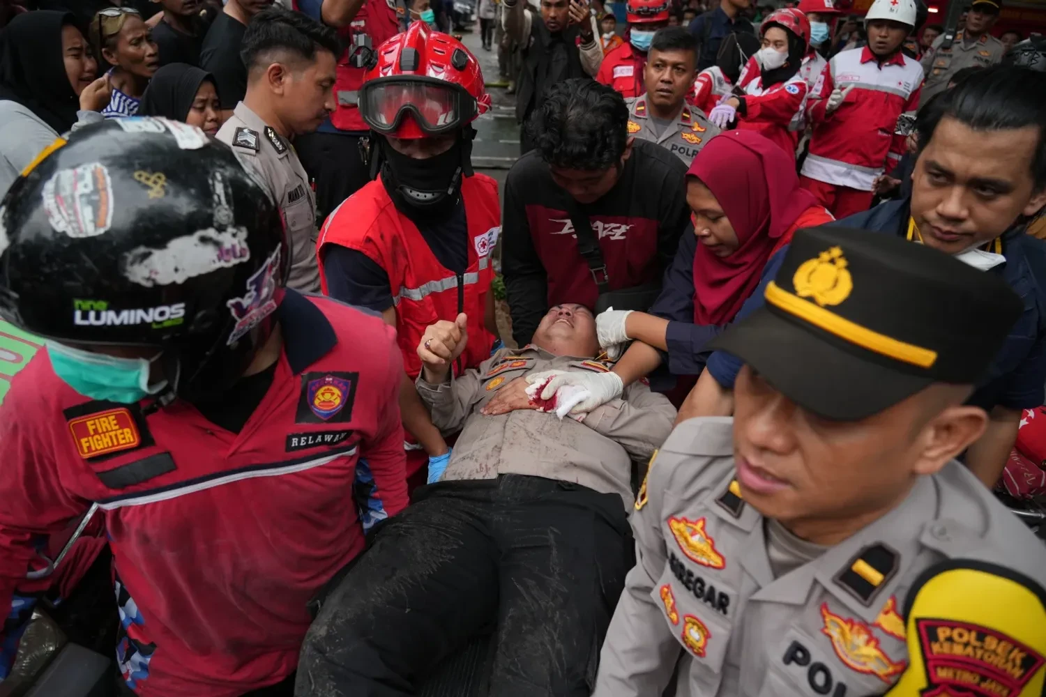 At least 22 people, including a pregnant woman, have died in a fire at an office building in the Indonesian capital