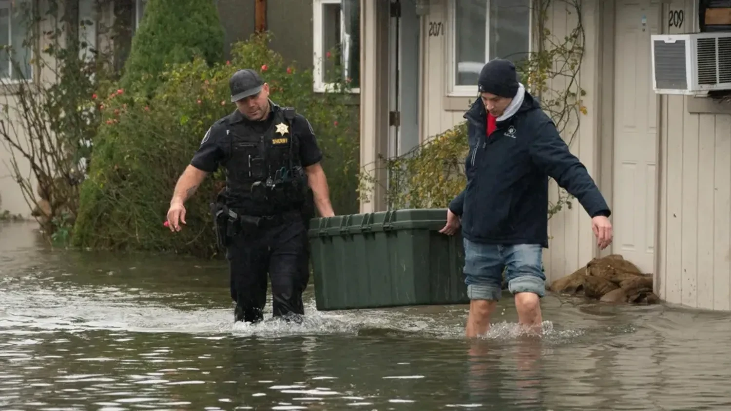 Thousands of people in the US Pacific Northwest and Canada are preparing for evacuation due to catastrophic flooding