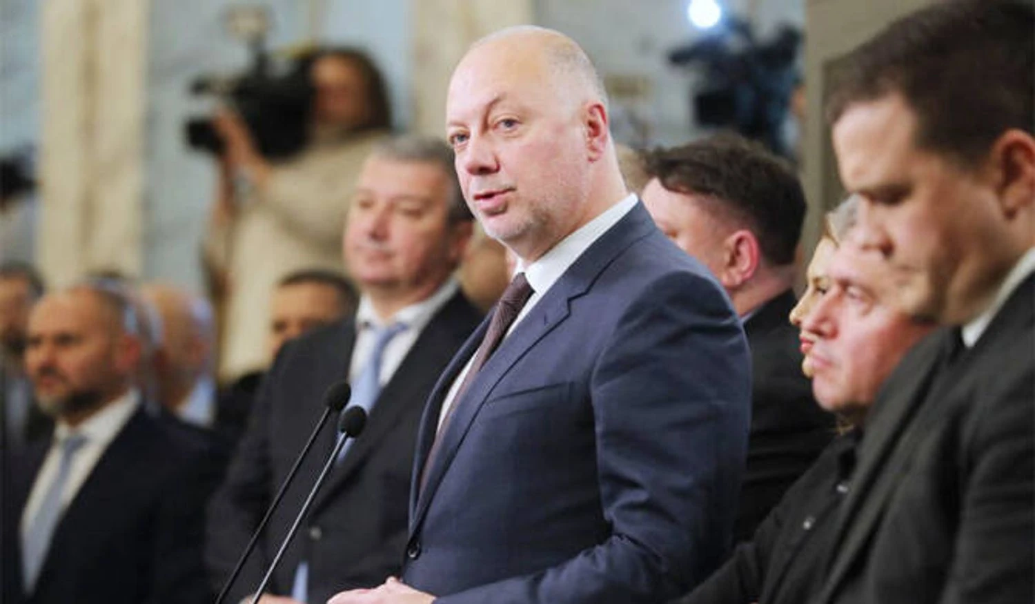 Bulgarian Parliament accepts government's resignation