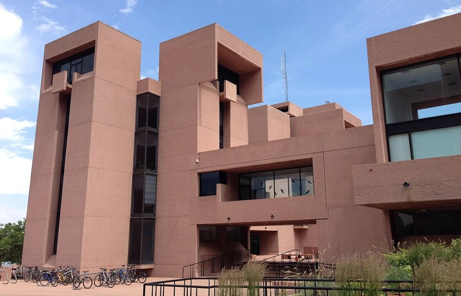 Trump administration liquidates leading climate research center NCAR, which warns of severe weather events