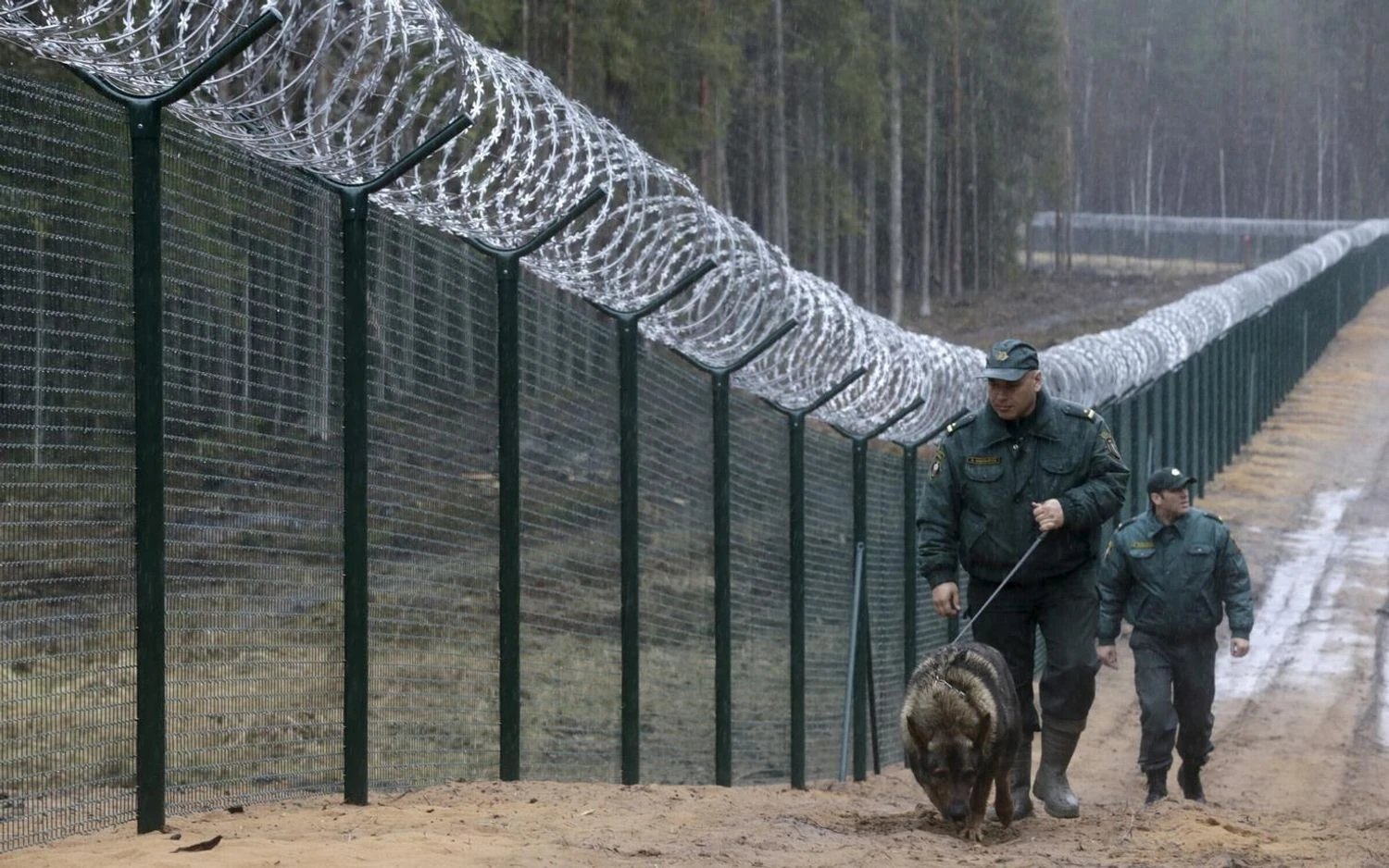 Russian border guards crossed the control line on the border between Estonia and Russia