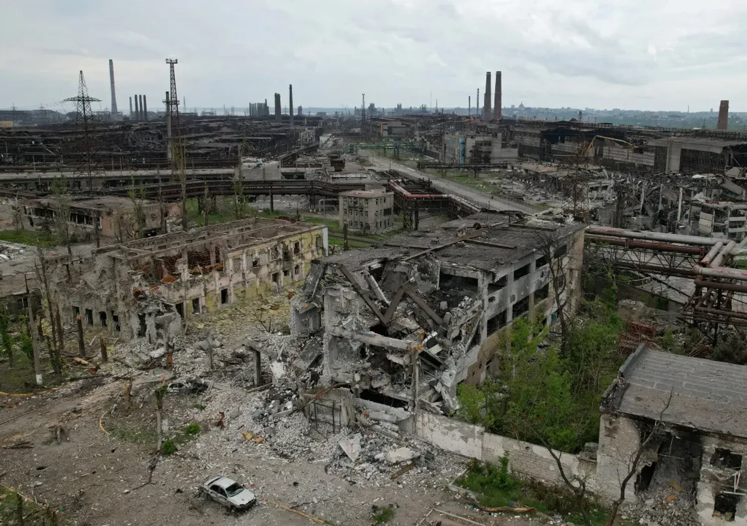 "Places of military glory" on ruins: Russia plans to develop "military tourism" in the destroyed Donbas