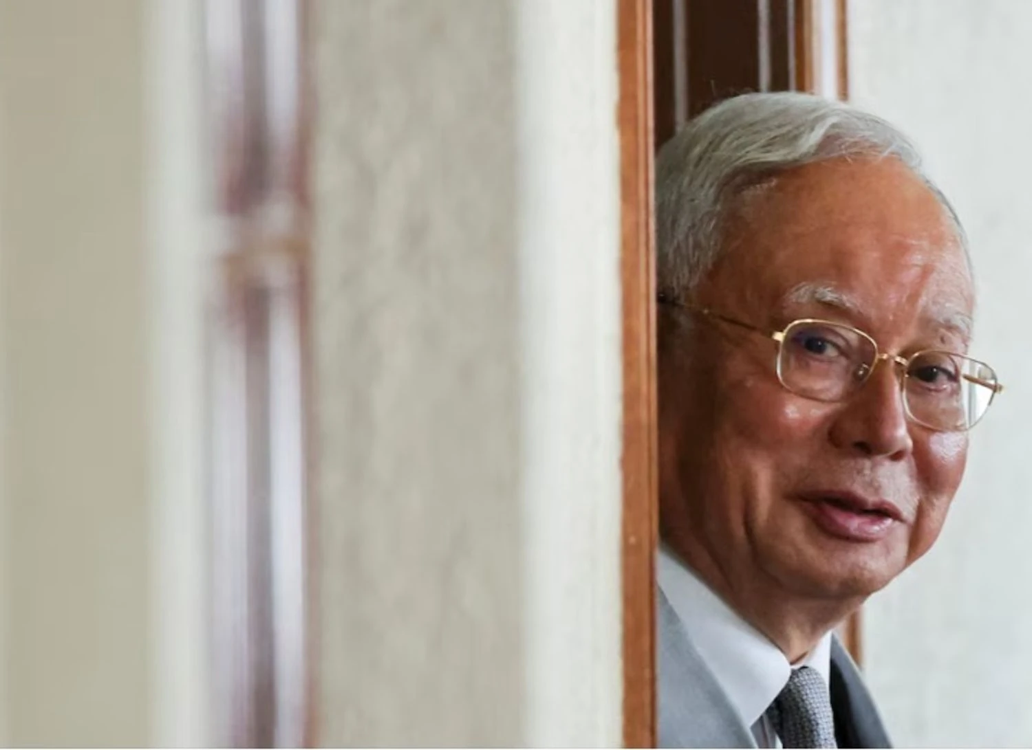 Another 15 years in prison and a billion-dollar fine: Former Prime Minister Najib Razak sentenced in Malaysia