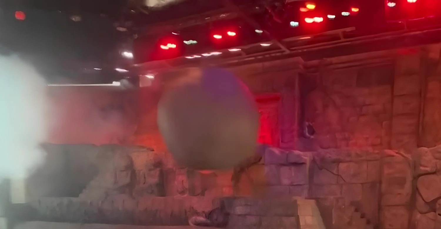 180-kilogram prop derailed: Disney World employee injured