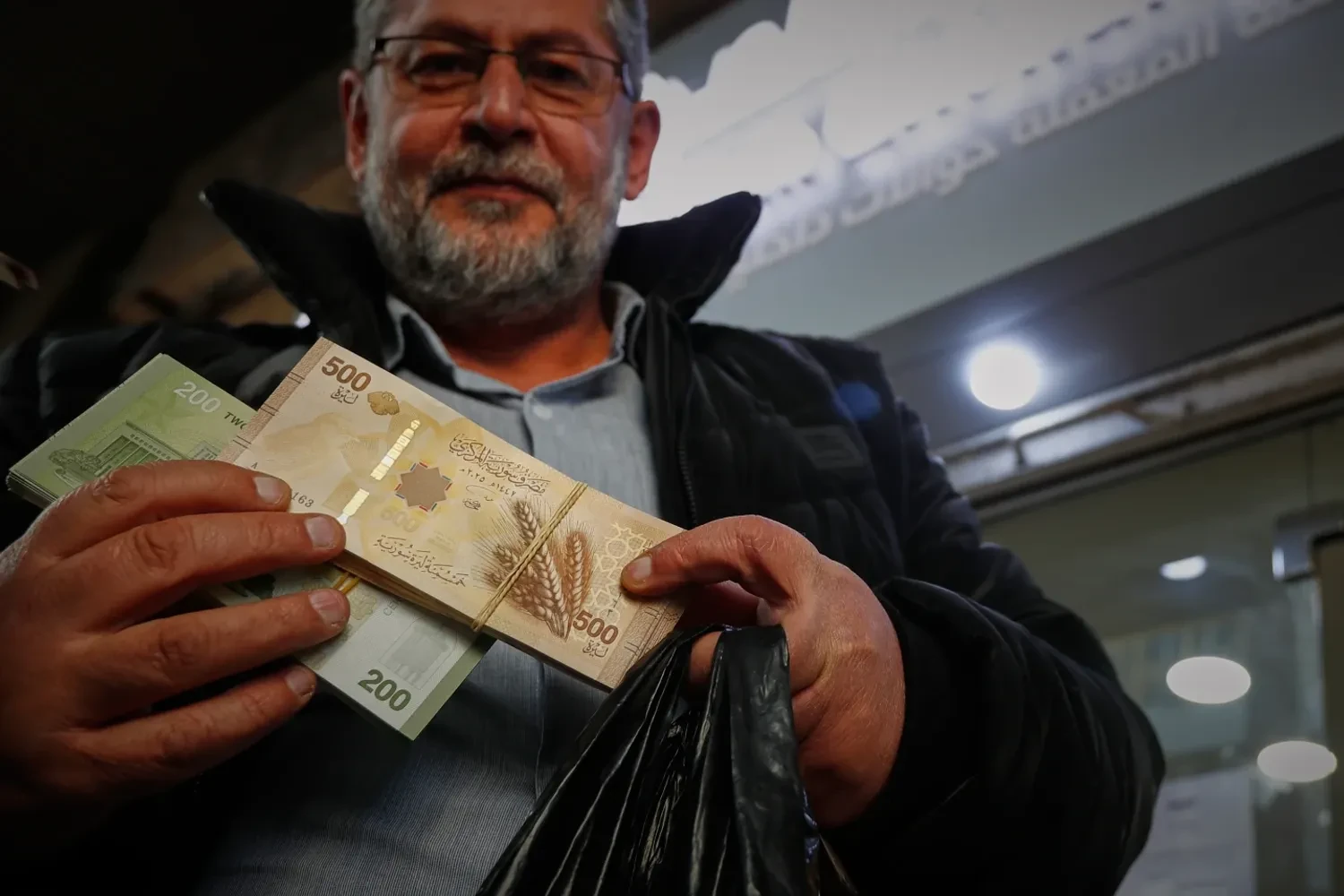 Syria begins currency exchange: Assad portraits removed from banknotes