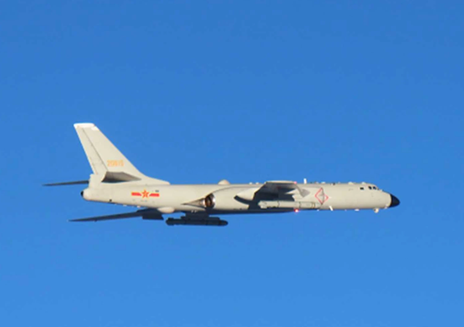 Japan scrambled fighter jets due to Chinese military aircraft