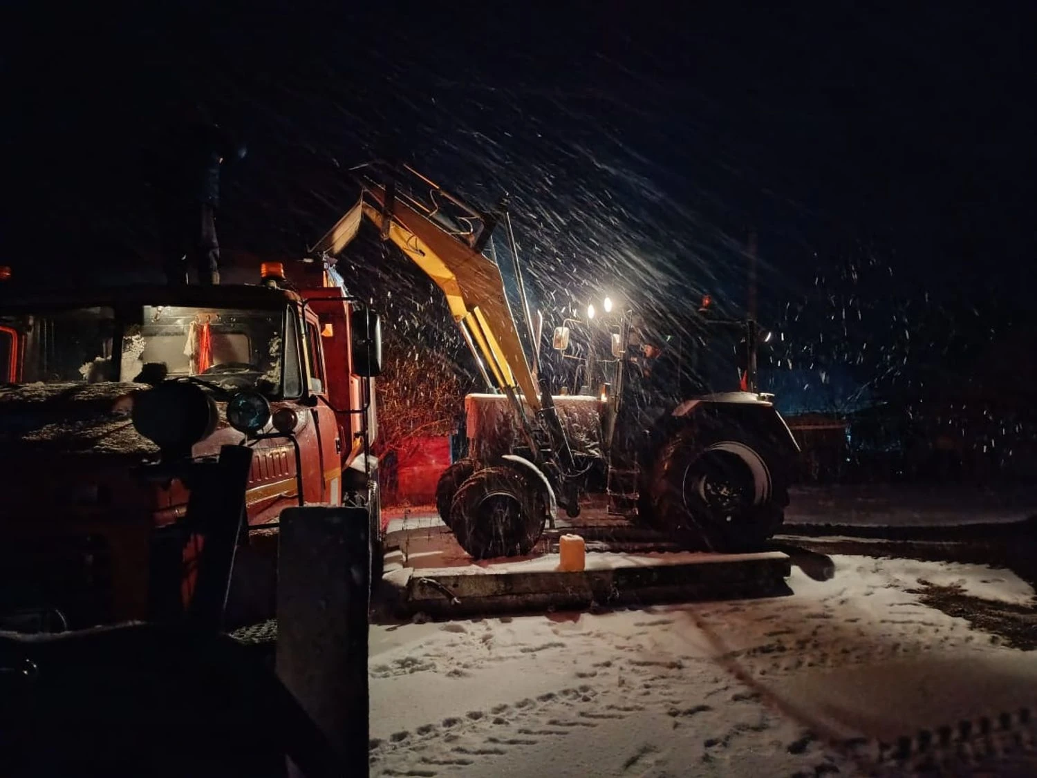Bad weather in Ukraine: the number of road accidents doubled in two hours, cars are already being pulled out of snowdrifts