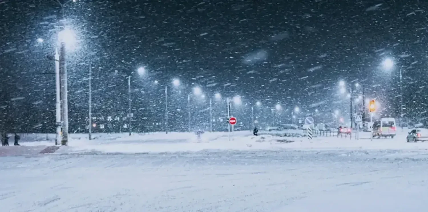 "The situation on the roads could be critical": Ukrainians warned of bad weather on January 9 with storm winds, blizzards, and black ice