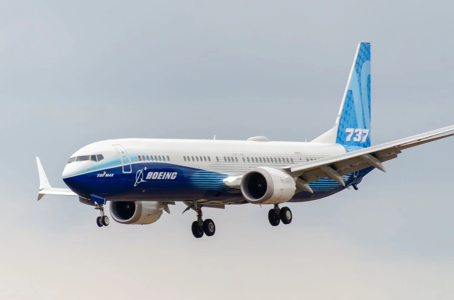 Boeing 737 MAX 10 approved for second phase of testing despite technical issues