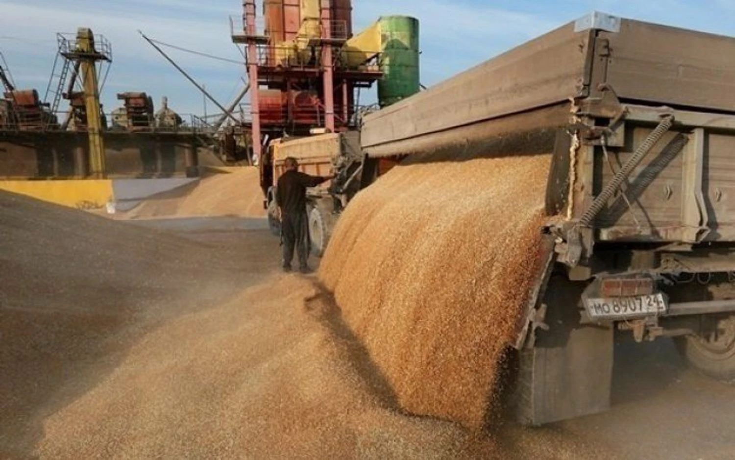 Russia exported over 2 million tons of grain from the temporarily occupied territories of Ukraine in 2025 - intelligence