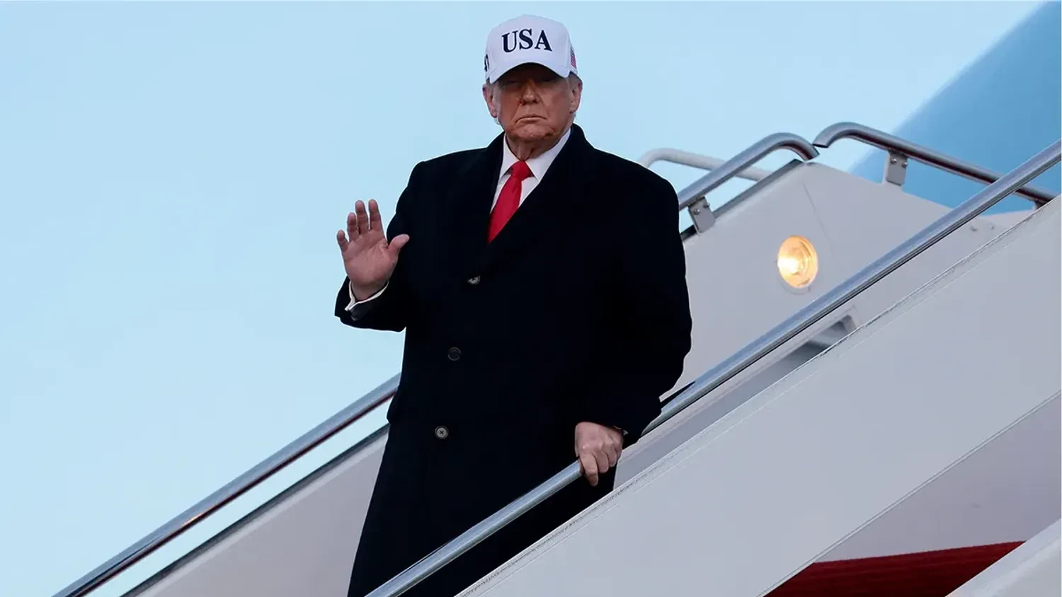 Трамп заявил, что США и Иран ведут "хорошие переговоры", но не исключил ...