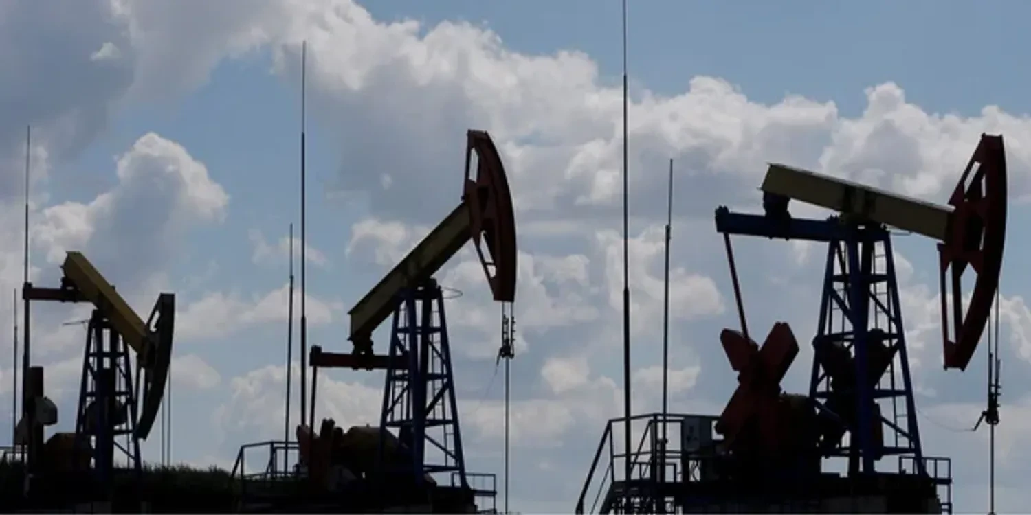 India cuts Russian oil purchases, increases imports from Middle East - Reuters