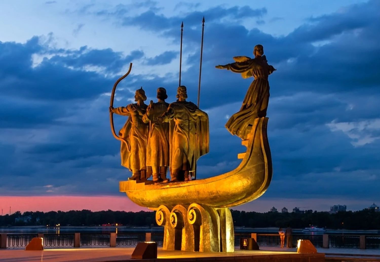 Kyiv under ballistic missile attack, explosions heard - mayor