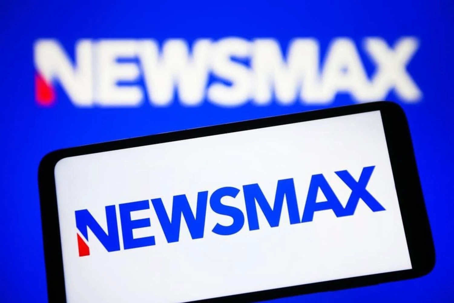 American TV channel Newsmax prepares for launch in Ukraine: why a major media player enters the Ukrainian market