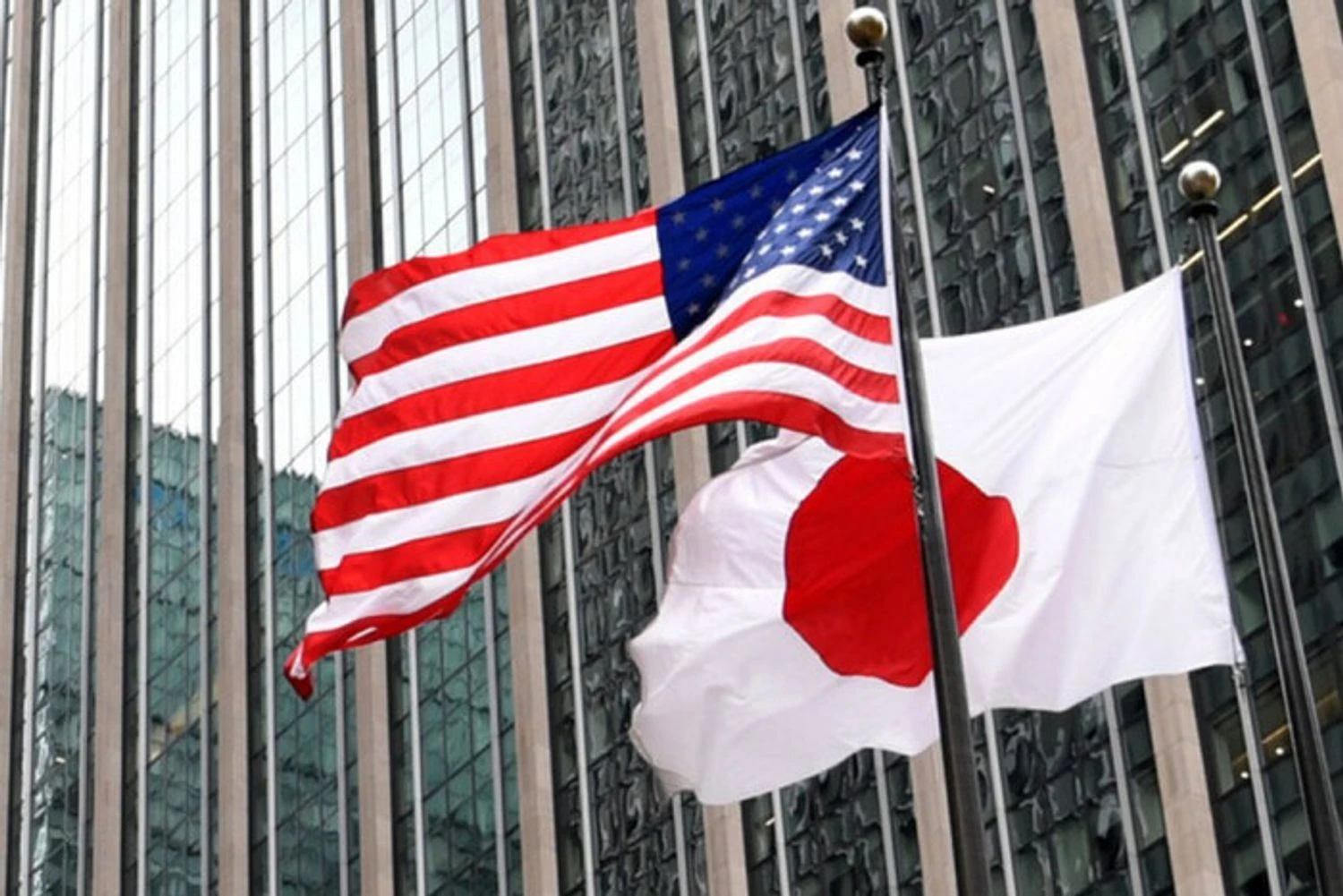 US and Japan strengthen strategic partnership amid diplomatic standoff with Beijing