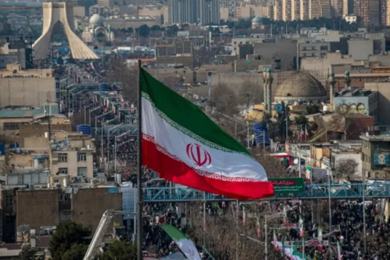 Iran begins military drills in Strait of Hormuz amid tensions with US - Media