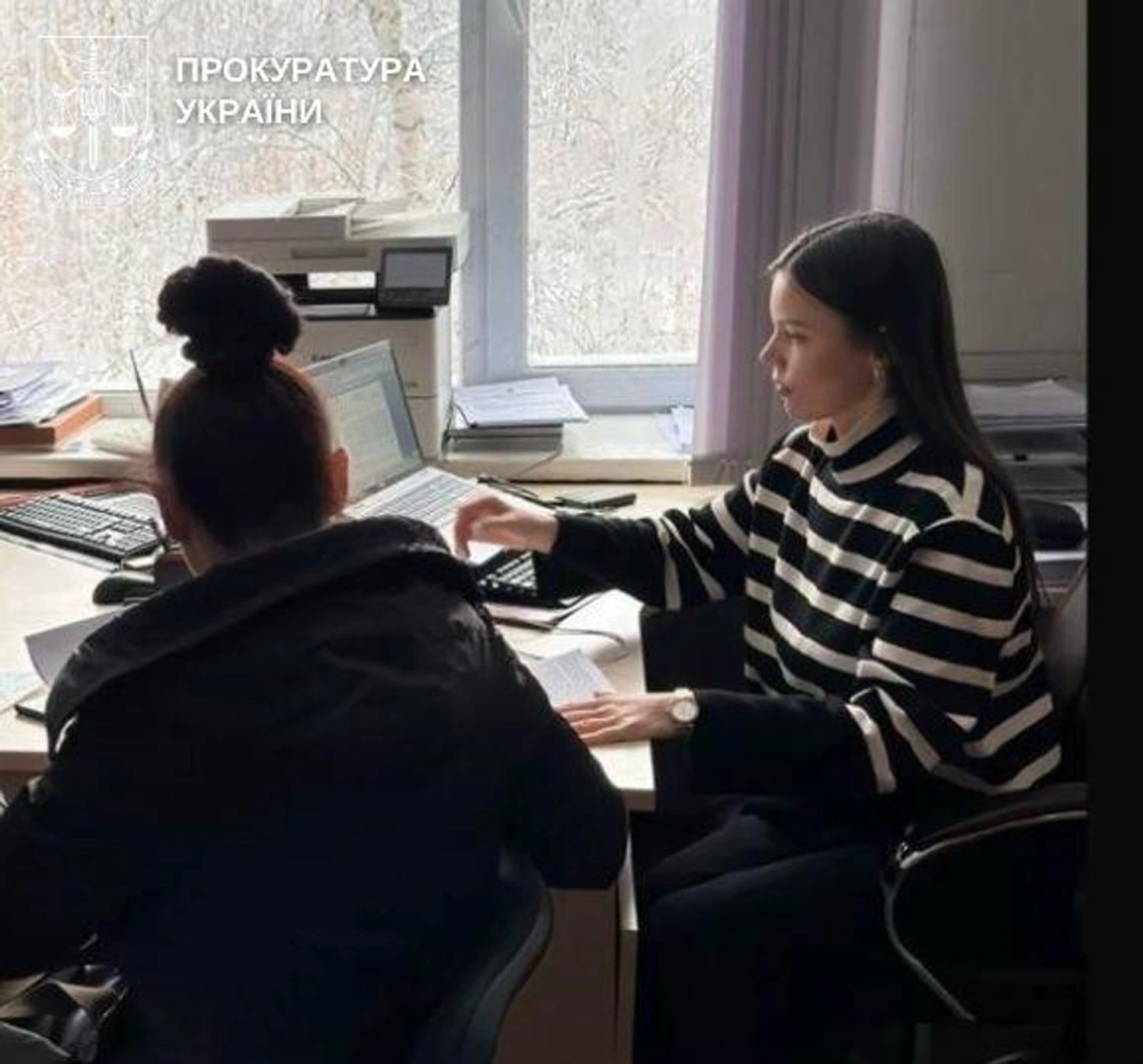 In Kyiv, a minor girl drank alcohol with her mother and attempted suicide during an argument