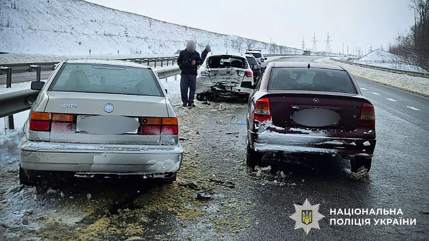 Four cars collided on the Kyiv-Kharkiv highway, a two-year-old child among the injured