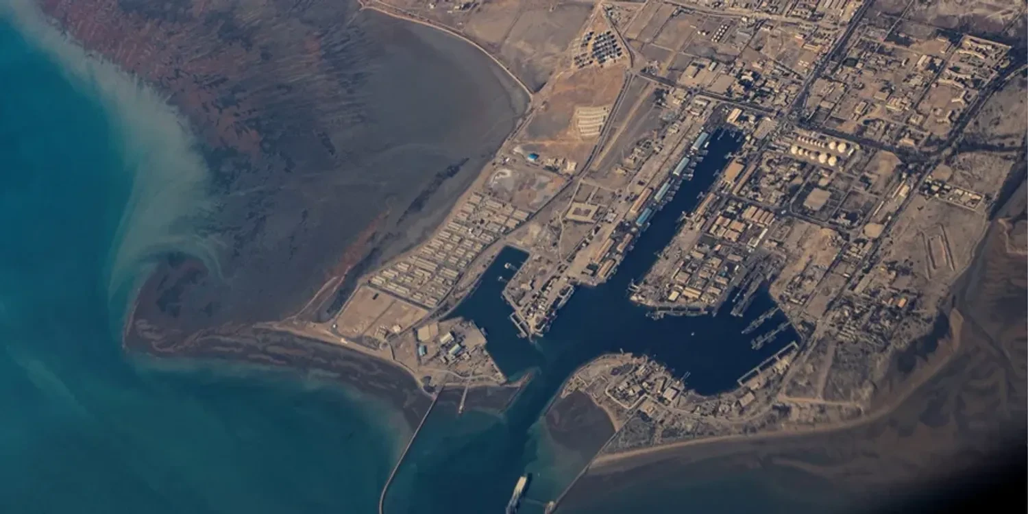 Iran closed passage for ships through the Strait of Hormuz - Media