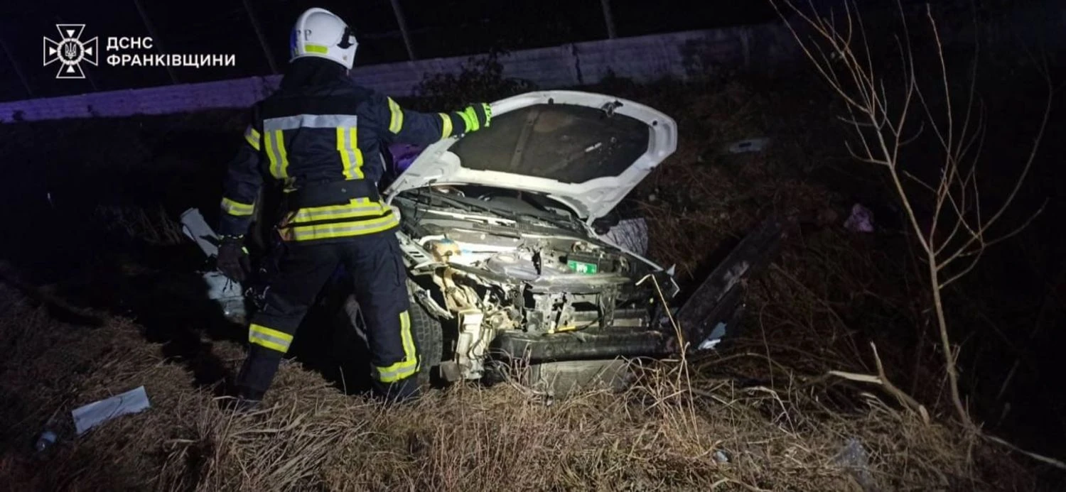 Four cars collided in Prykarpattia, two people died, including a child