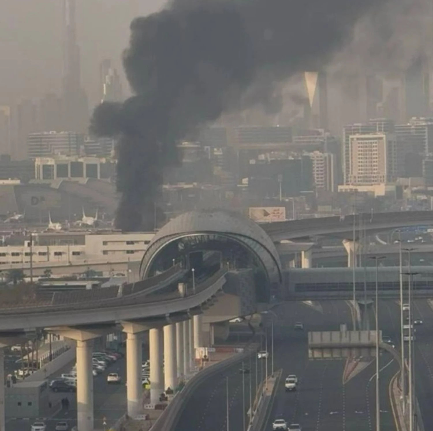 Iranian shelling paralyzed global aviation and halted operations at Dubai Airport