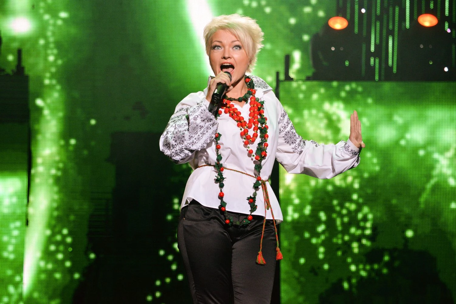 Oksana Pekun went beyond: the singer radically changed her musical style