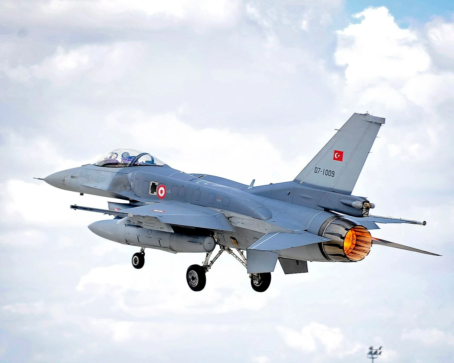Turkey deploys F-16 fighter jets to Cyprus - Reuters