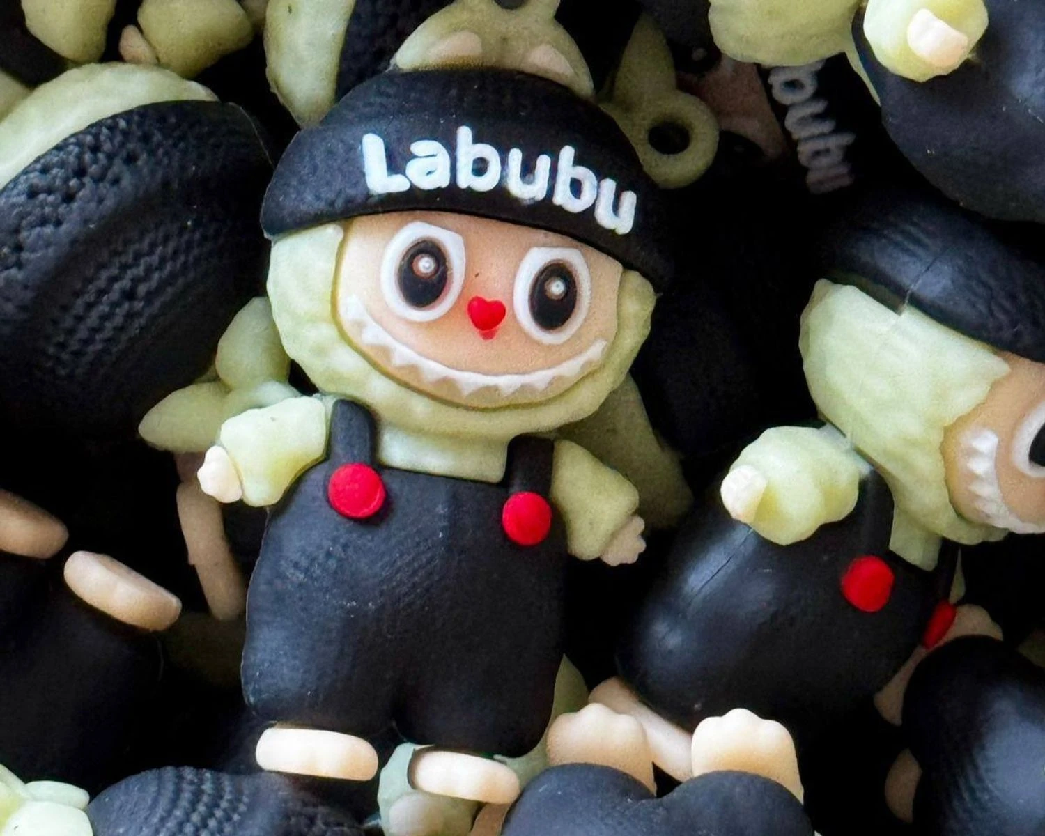 New batch of counterfeit Labubu was attempted to be imported into Ukraine - stopped at customs
