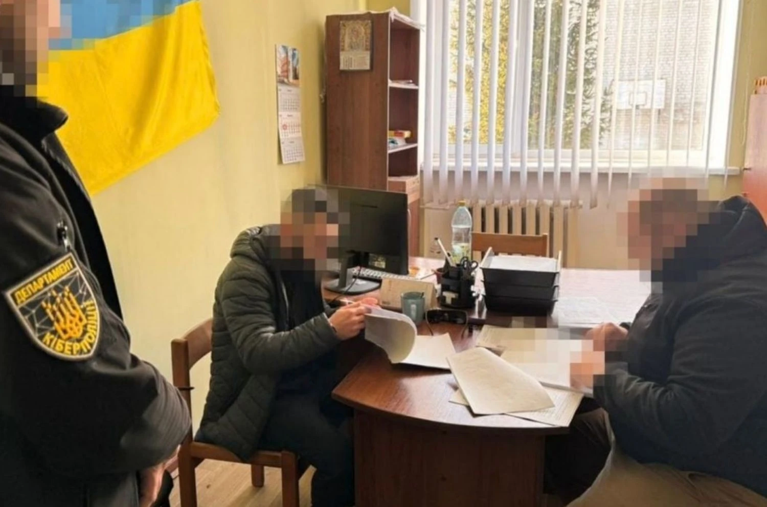Stole over a million hryvnias from cars for the Armed Forces of Ukraine - director of a charitable organization received a suspicion notice