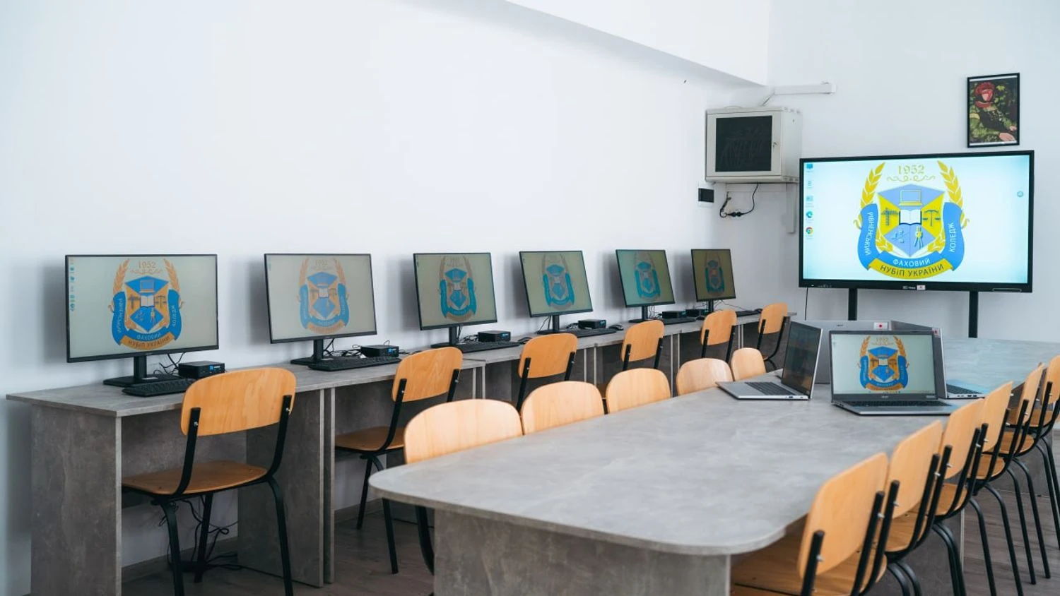 Japan to provide Ukraine with over 7,000 units of computer equipment for vocational colleges and schools