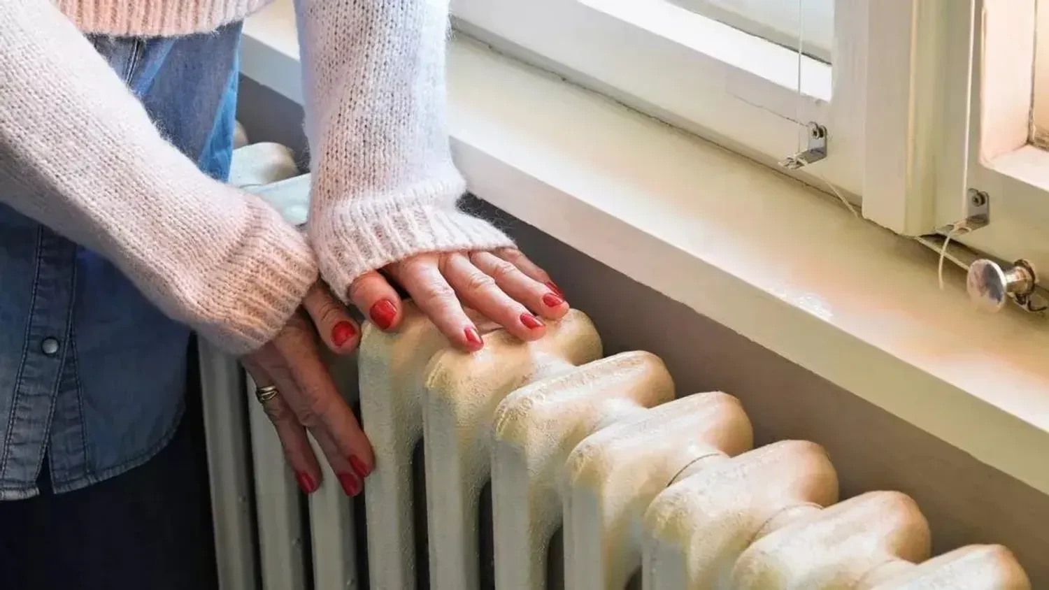 The heating season is ending in Kyiv. Starting tomorrow, buildings will begin to be disconnected from heating