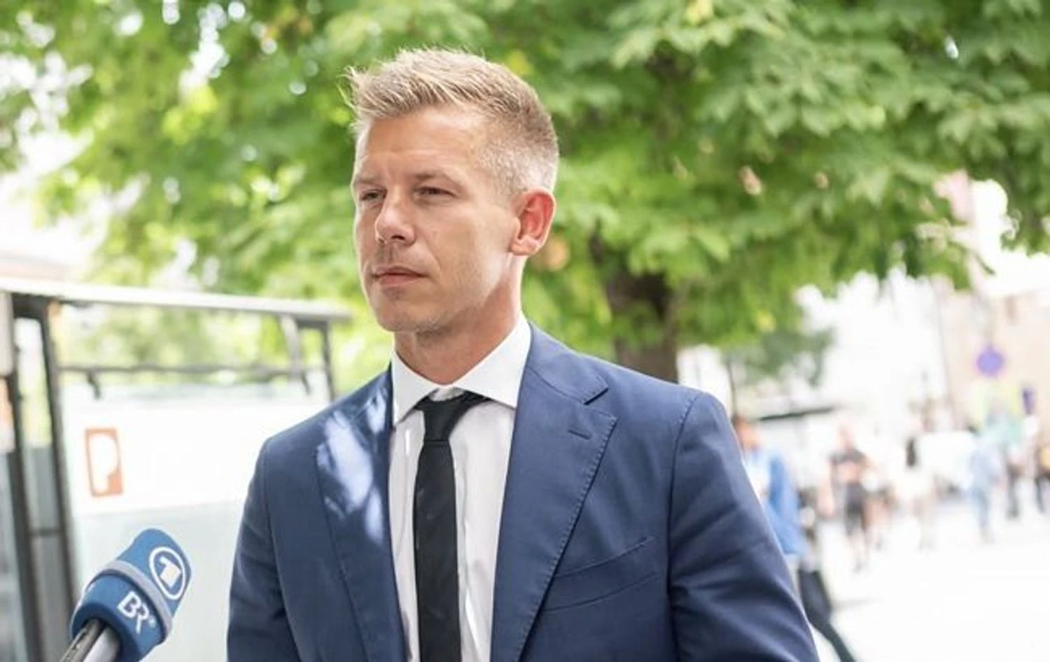 Hungarian opposition leader vows to remove Orbán's allies if he wins elections