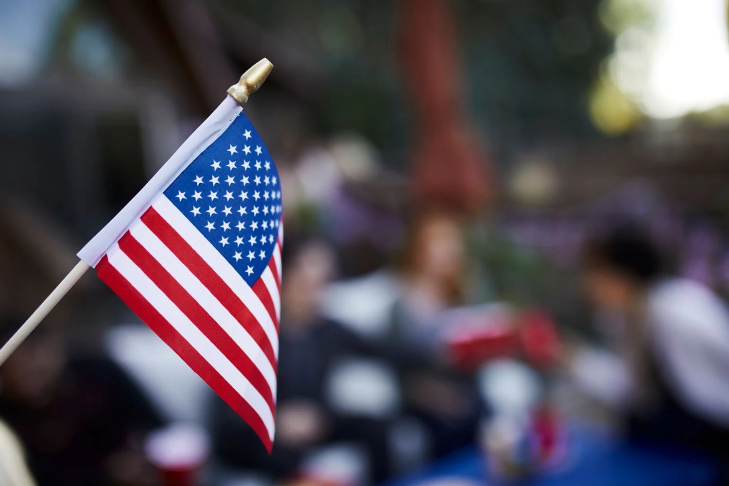 Blow to Trump's "backyard" - US Democrats win elections in Florida