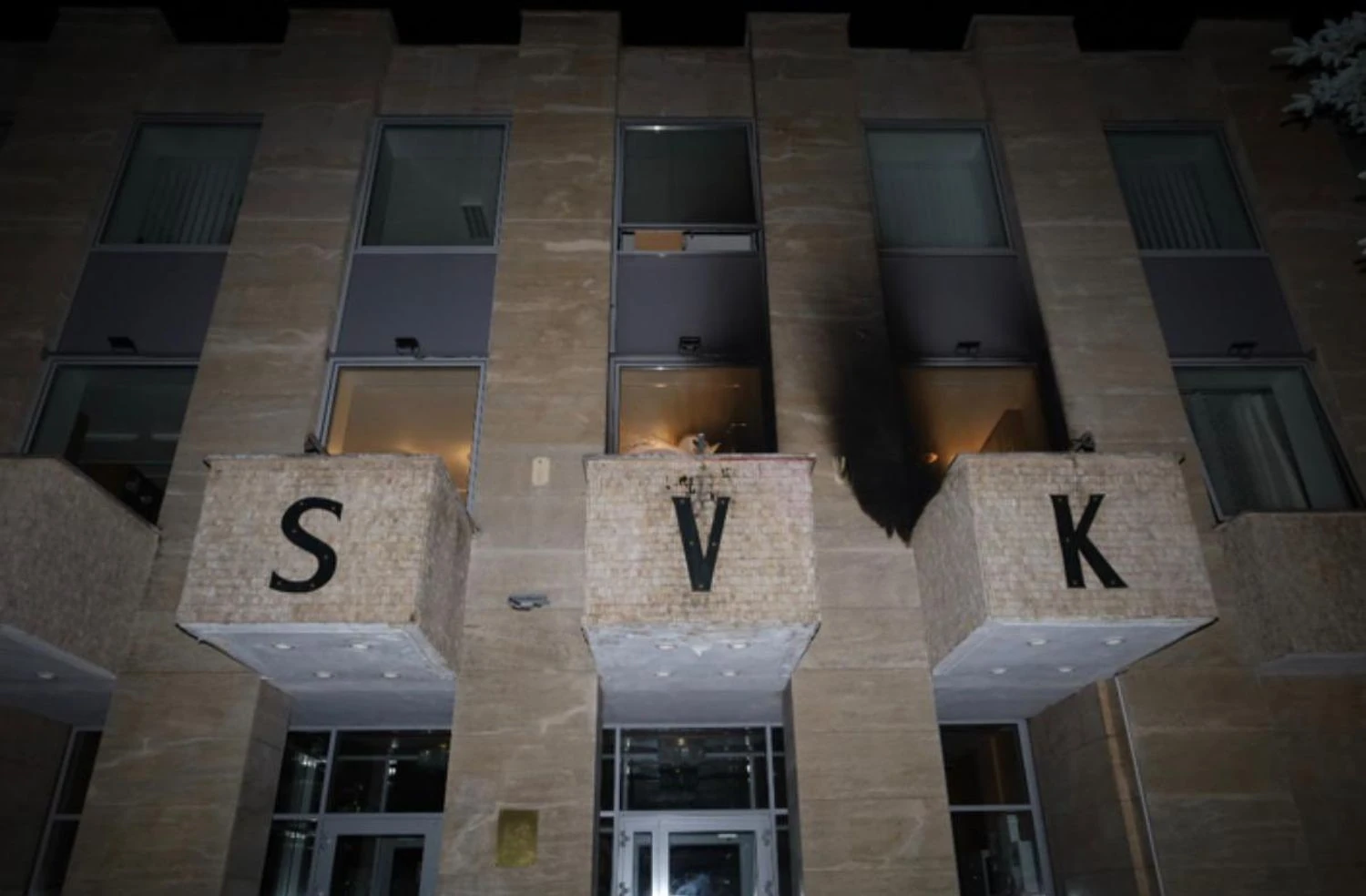 Unknown individuals in Prague threw Molotov cocktails at the "Russian House." The Russian Foreign Ministry has already summoned the Czech ambassador.