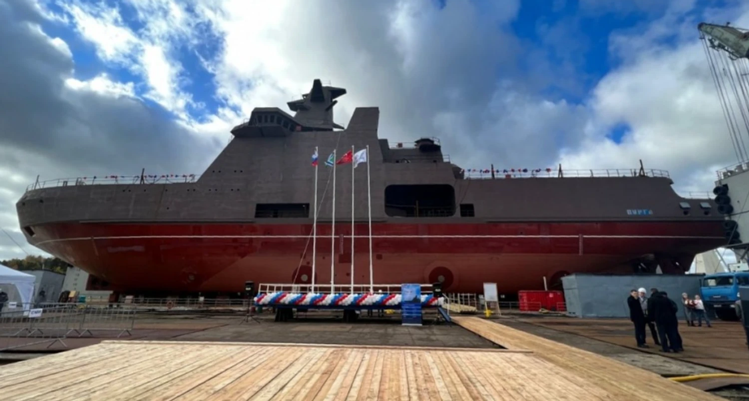 Спуск на воду корабля 