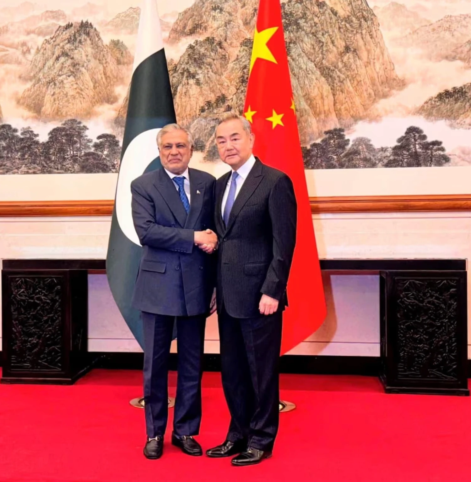 China and Pakistan call for "immediate ceasefire" in Iran and peace talks