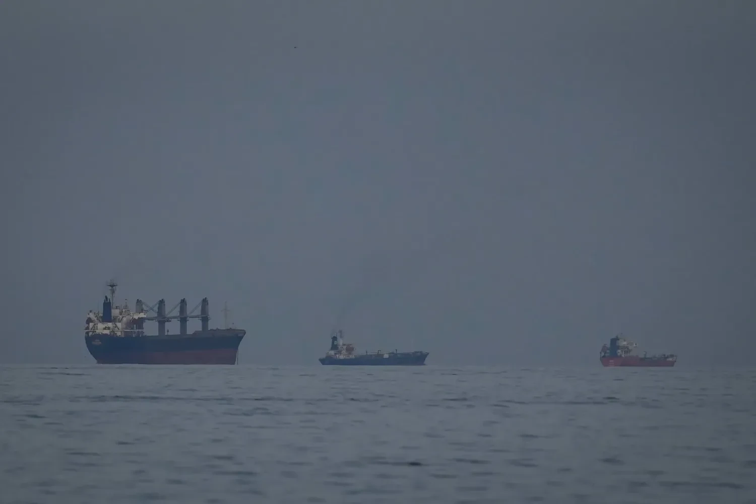 Iran allowed Iraq to pass through the Strait of Hormuz