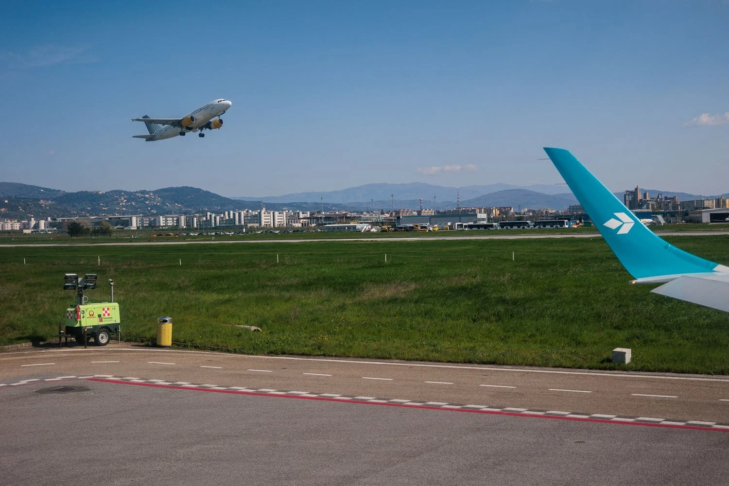 Italy imposes limits on aviation fuel at some airports due to supply shortages