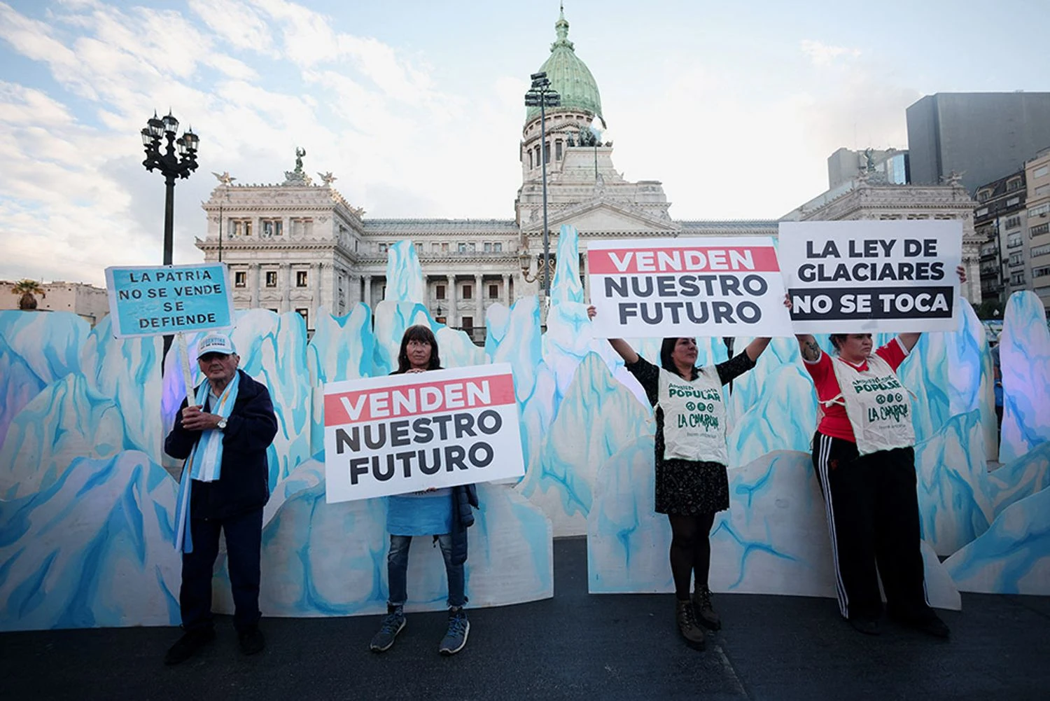 Argentina approves mineral extraction in glaciers - environmentalists sound the alarm