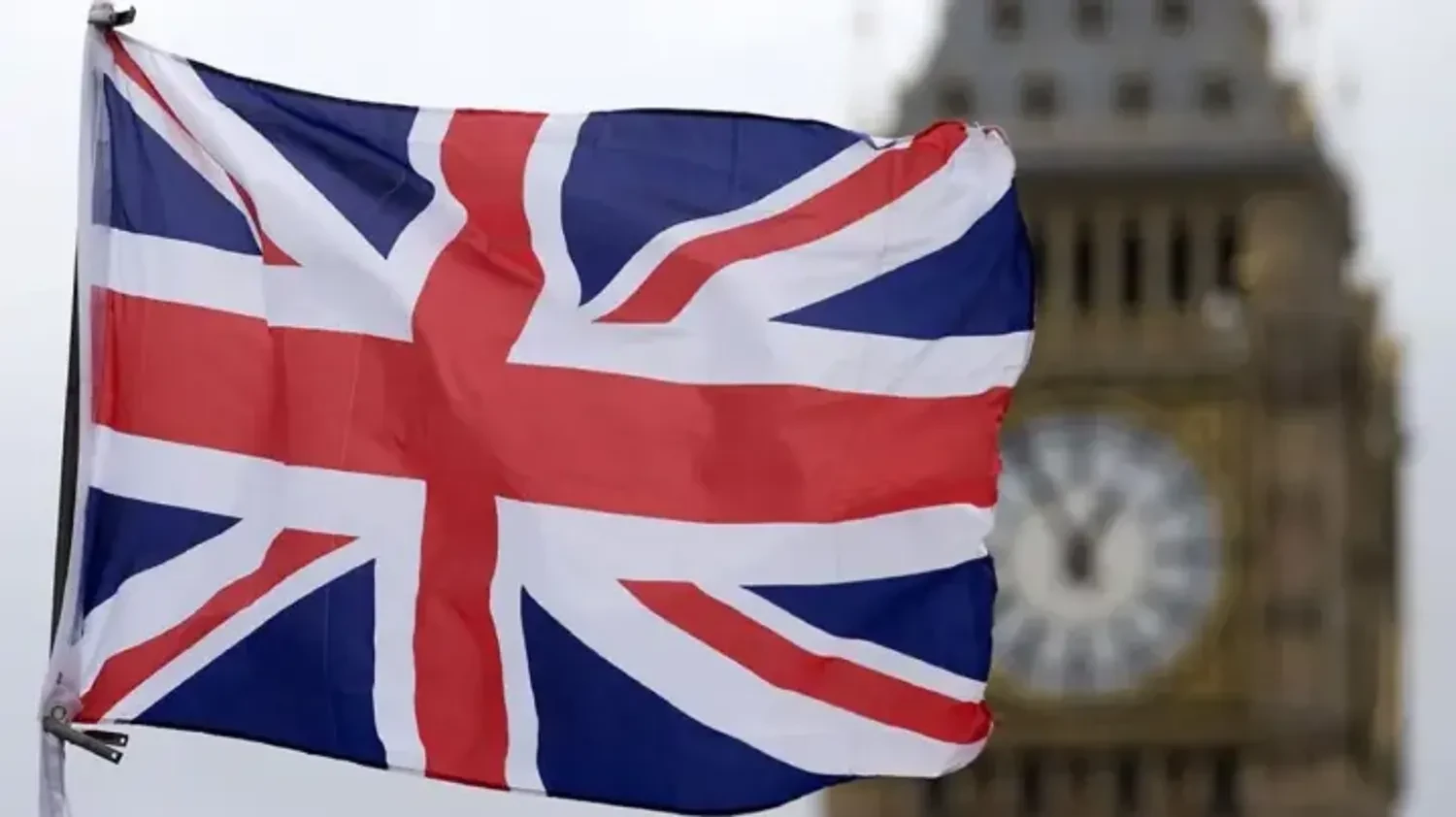 Britain suspends agreement on transfer of Chagos Islands to Mauritius