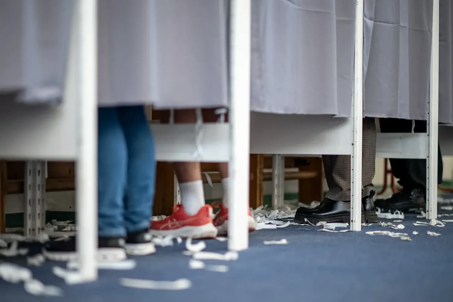 Record turnout in Hungary exceeded 74% in parliamentary elections