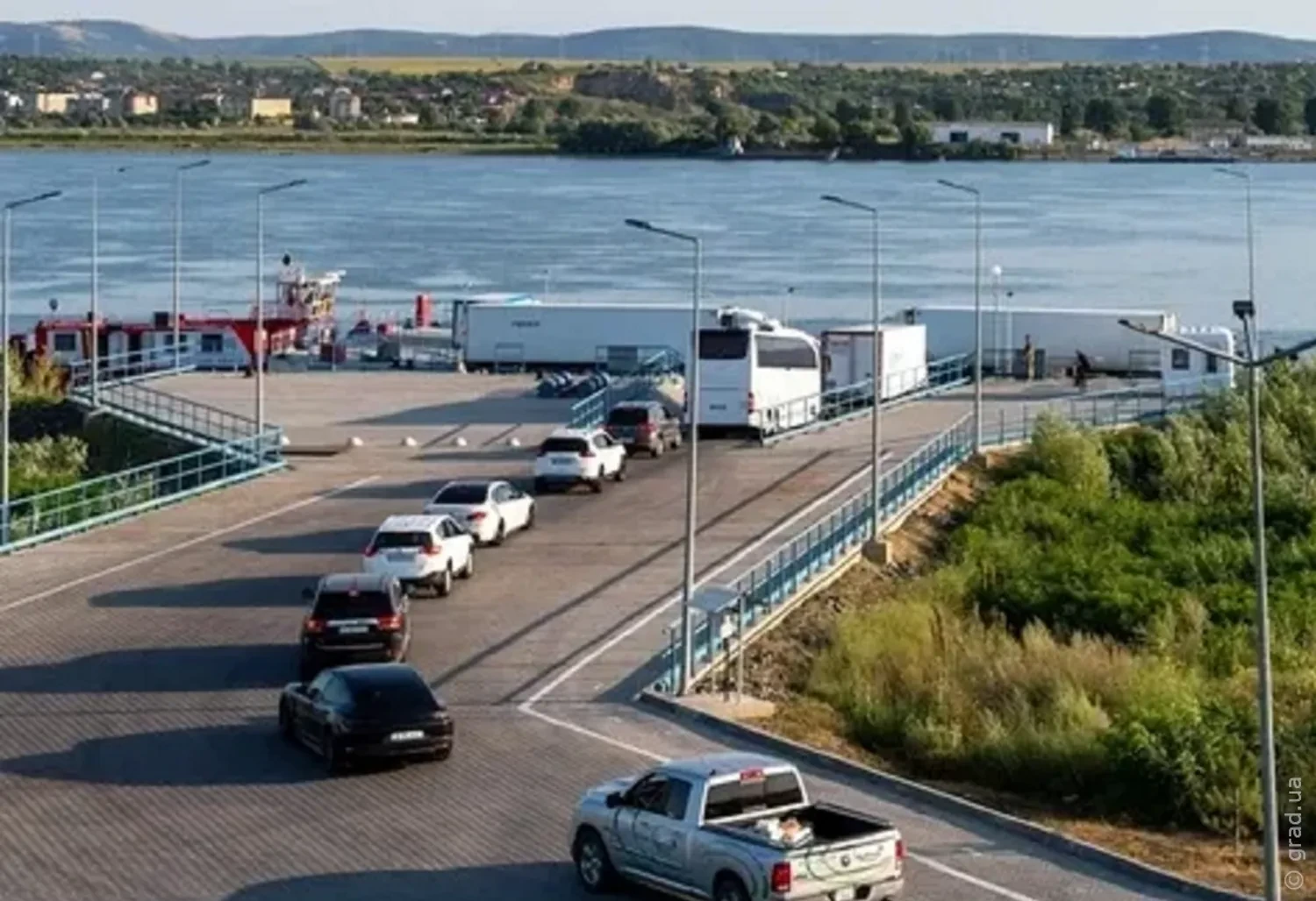 Ferry crossing operation to be temporarily restricted on the Ukrainian-Romanian border