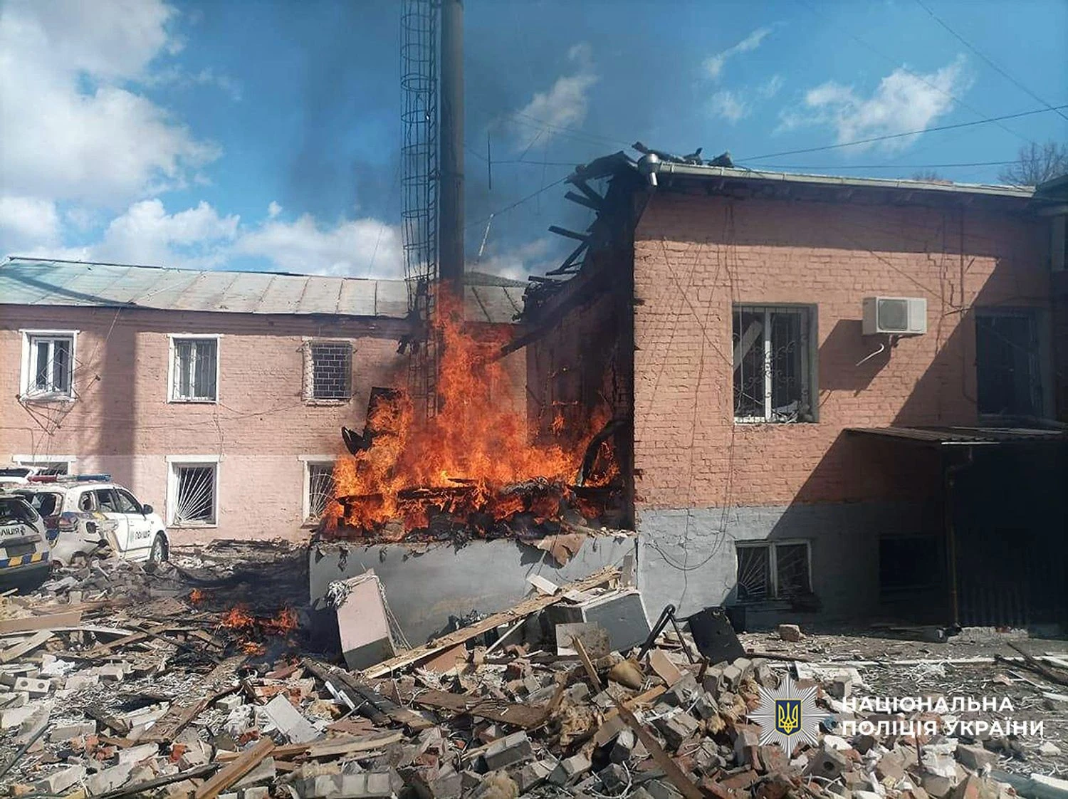 Russian drones attacked Pryluky, a police station caught fire