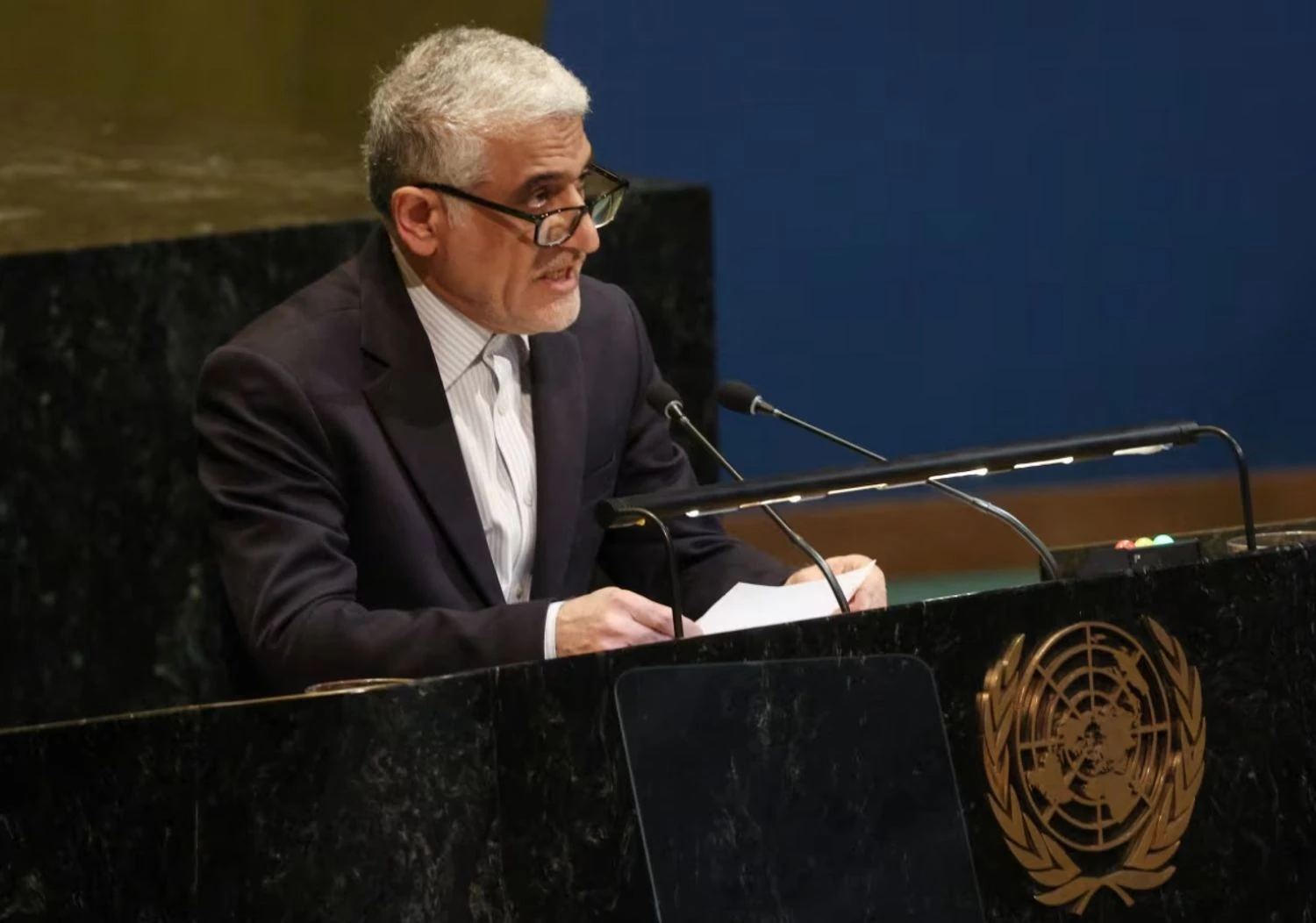 Iran's UN envoy announced possible talks in Pakistan after the lifting of the US blockade