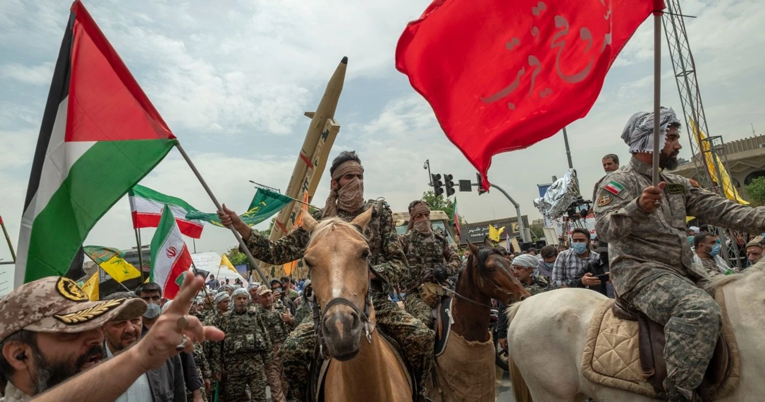 IRGC commander threatened to strike oil facilities in Persian Gulf countries