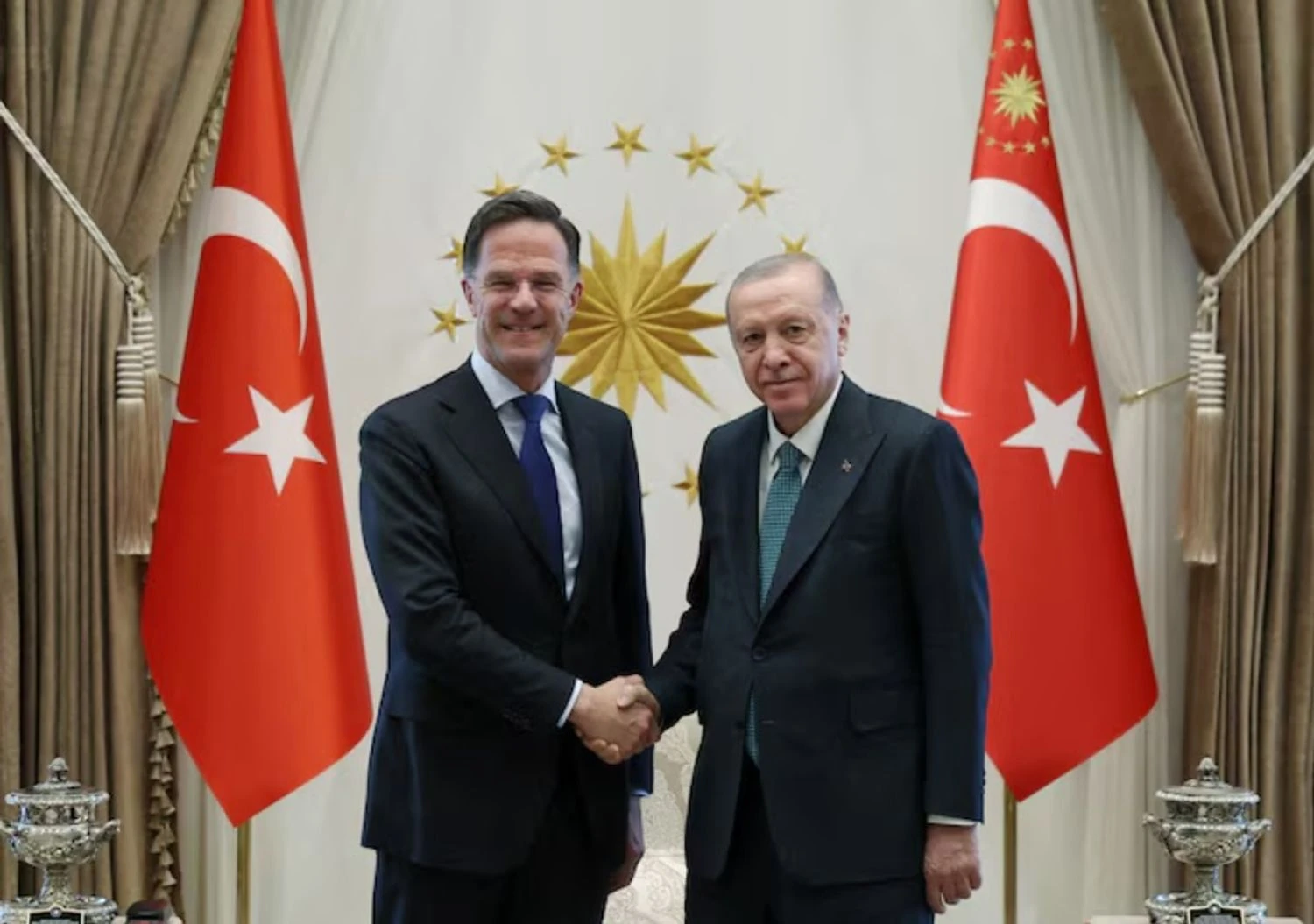 Ердоган повідомив НАТО про турецькі зусилля щодо поновлення переговорів між Києвом і Москвою